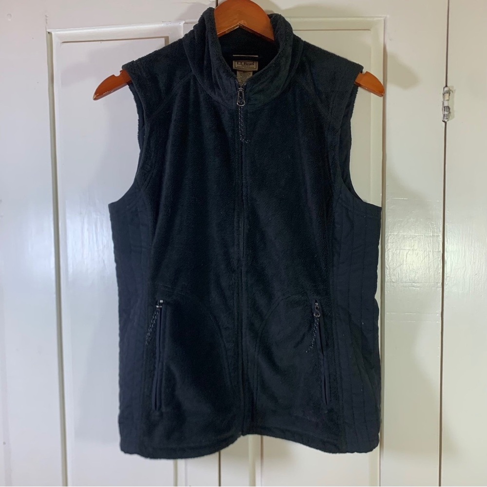 L.L. Bean Black Fleece Jacket with Cream Label